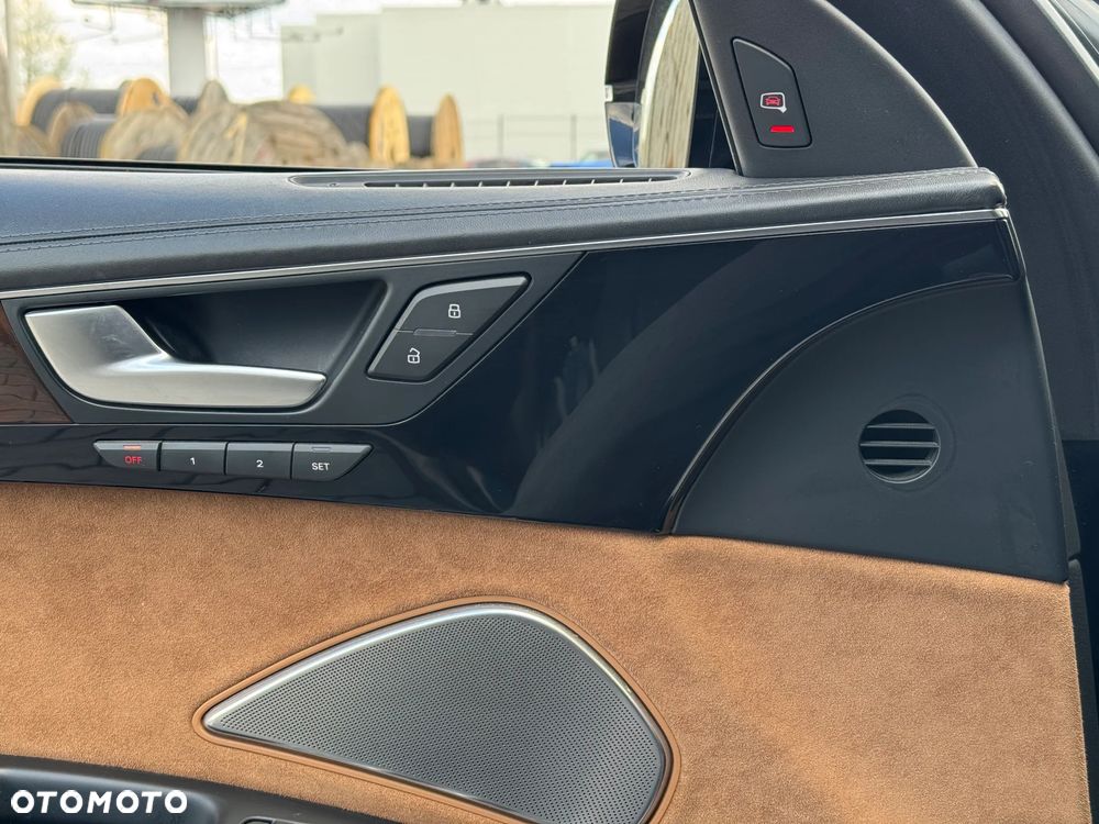 Audi A8 3.0 TDI L Quattro - 14
