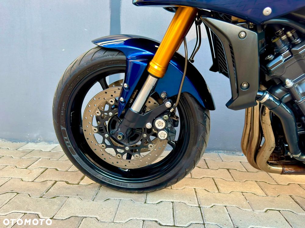Yamaha FZ - 13