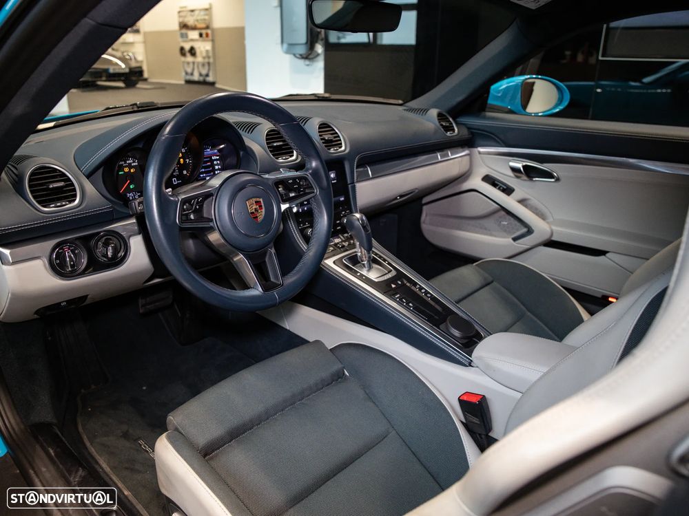 Porsche 718 Cayman 2.0 PDK - 27