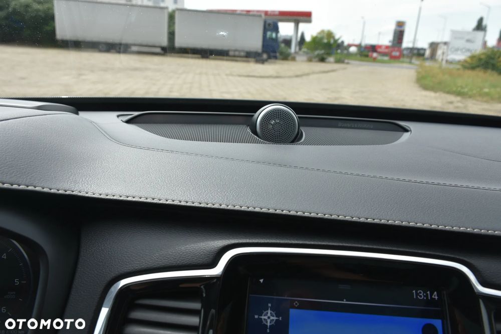 Volvo XC 90 D5 SCR AWD R-Design - 27