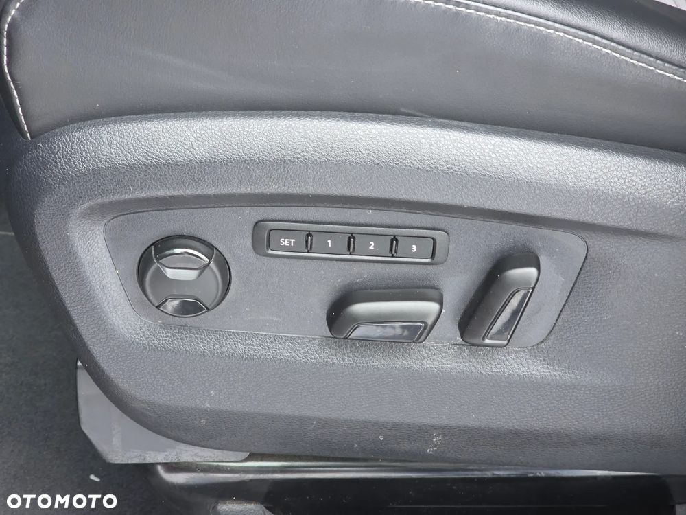 Volkswagen Multivan 2.0 BiTDI L1 Highline 4Motion DSG - 33