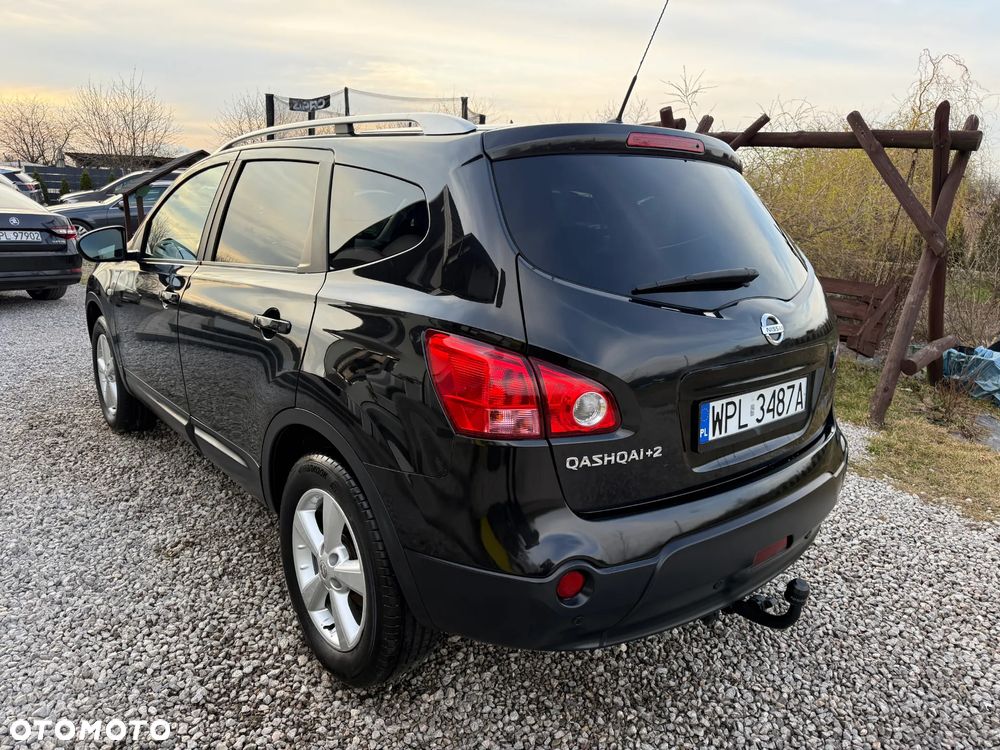 Nissan Qashqai+2 - 12