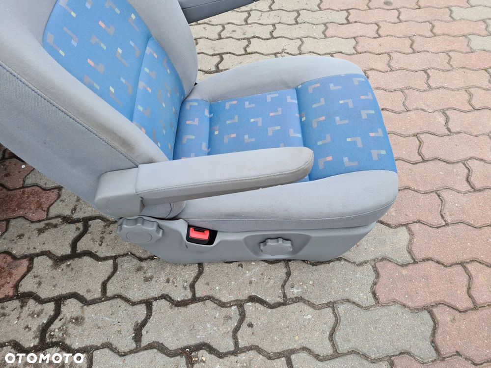 VW T5 fotel kierowcy przód podłokietnik LLL - 5