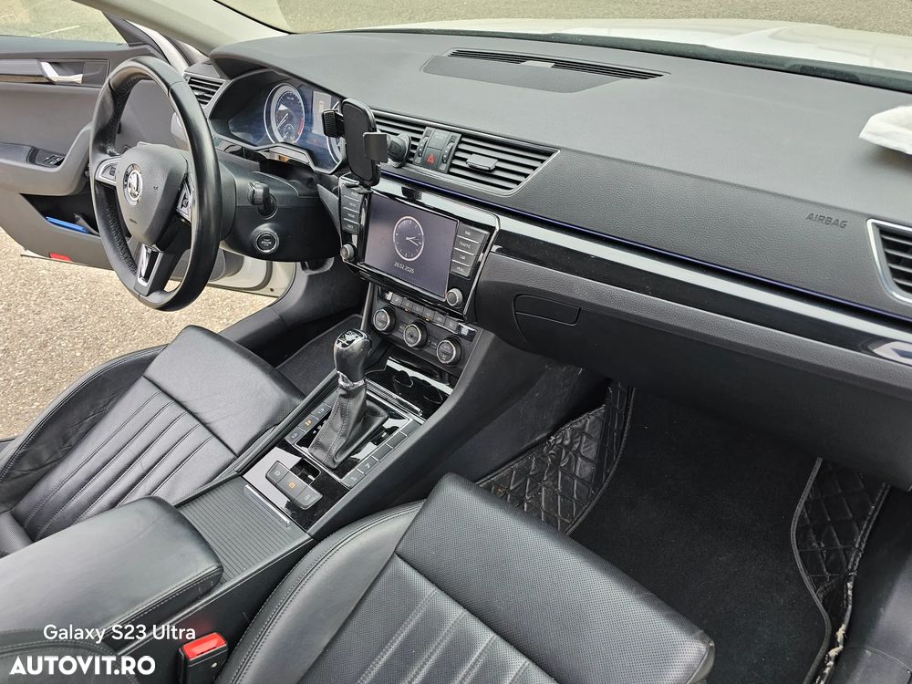 Skoda Superb 2.0 TDI DSG Laurin & Klement - 18