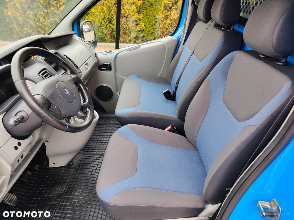 Renault TRAFIC - 22