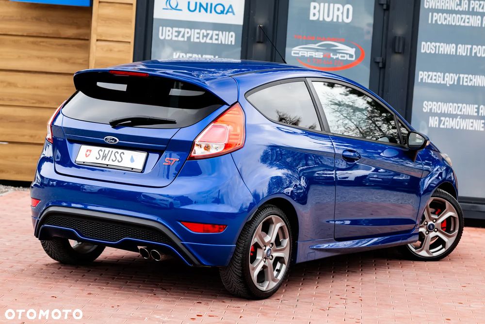 Ford Fiesta 1.6 EcoBoost ST - 13