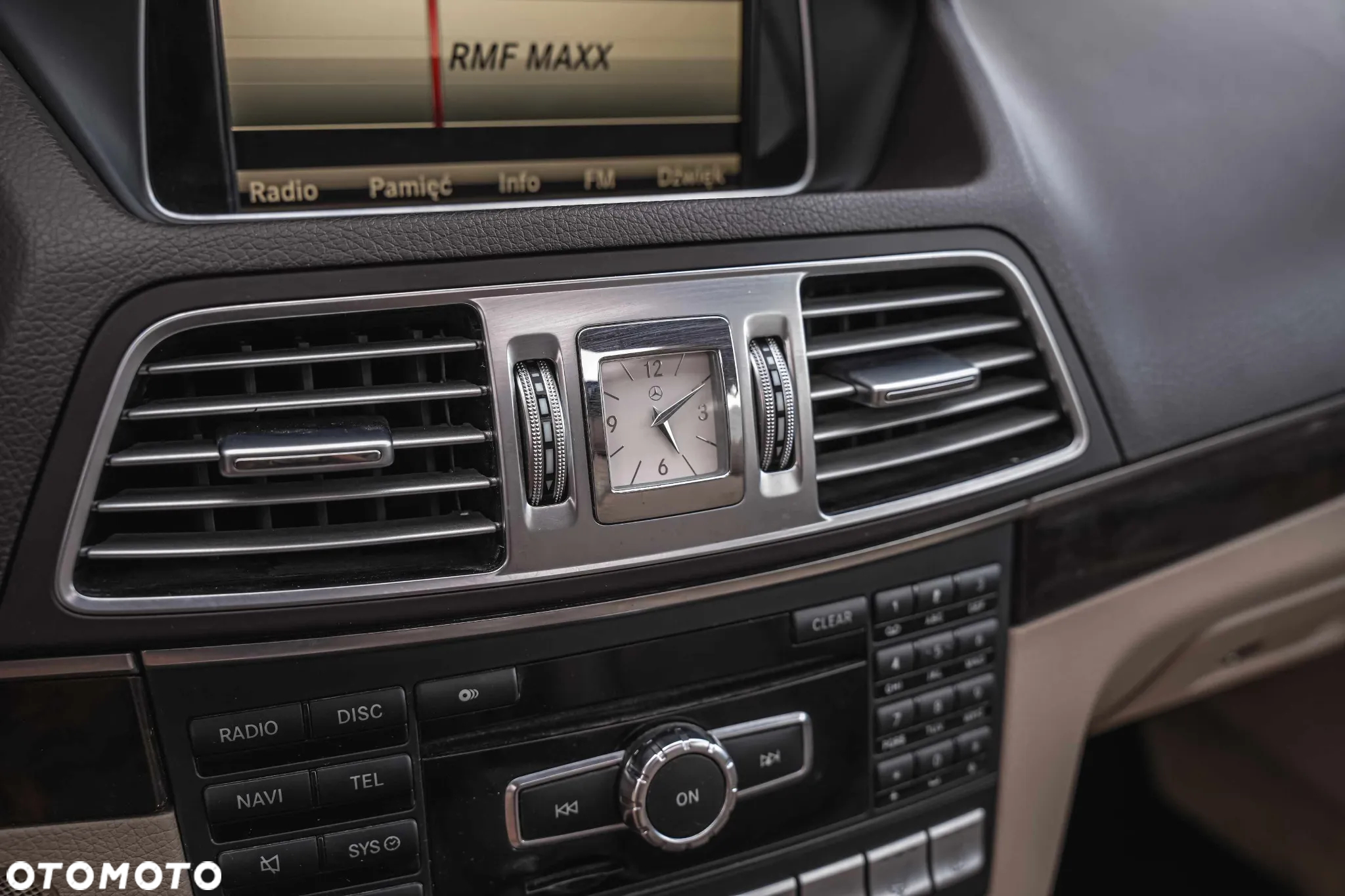 Mercedes-Benz Klasa E 350 CGI BlueEffICIENCY - 30