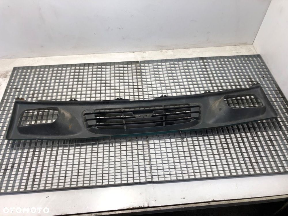 ATRAPA GRILL  DAEWOO LUBLIN II Autobus 1997 - 2022 2.4 TD 64 kW [87 KM] olej napędowy 1997 - 1999 - 4