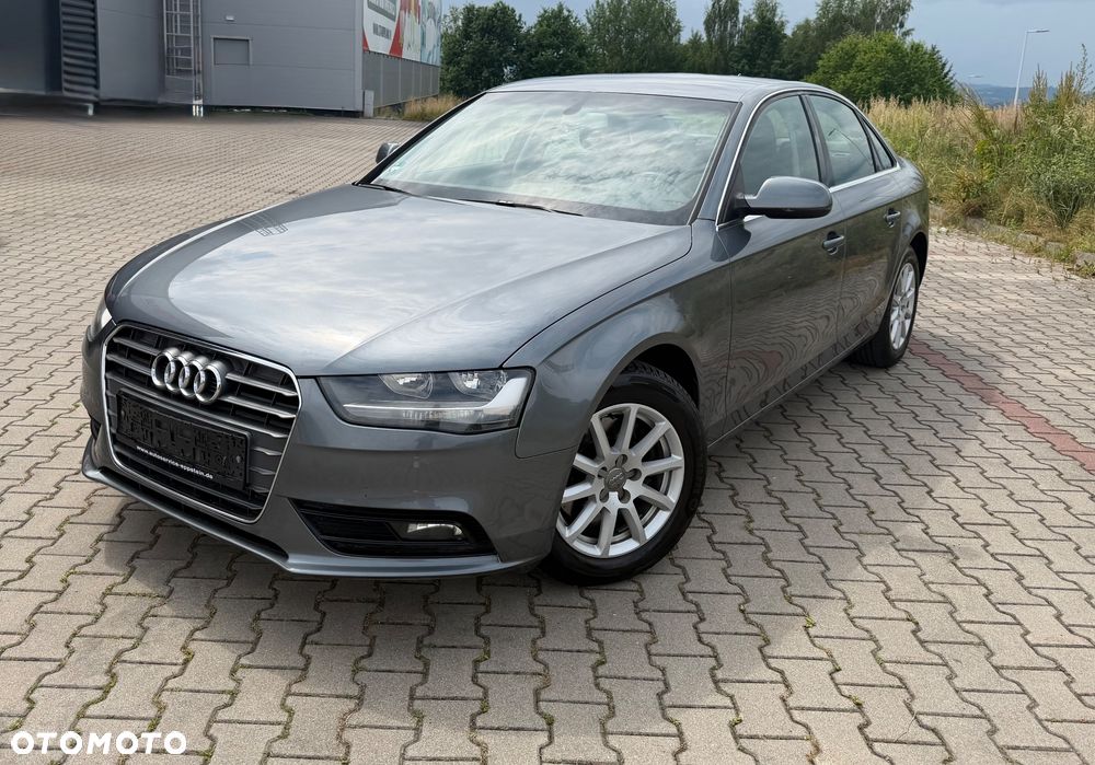 Audi A4 Limousine 2.0 TDI DPF multitronic Attraction - 2