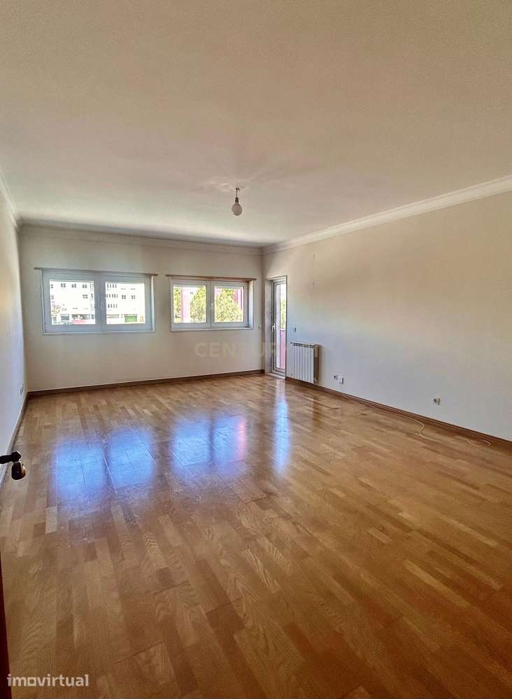Apartamento T1 - 80 m²  - Telheiras | Garagem | Arrecadação  | Arrenda - Grande imagem: 3/26