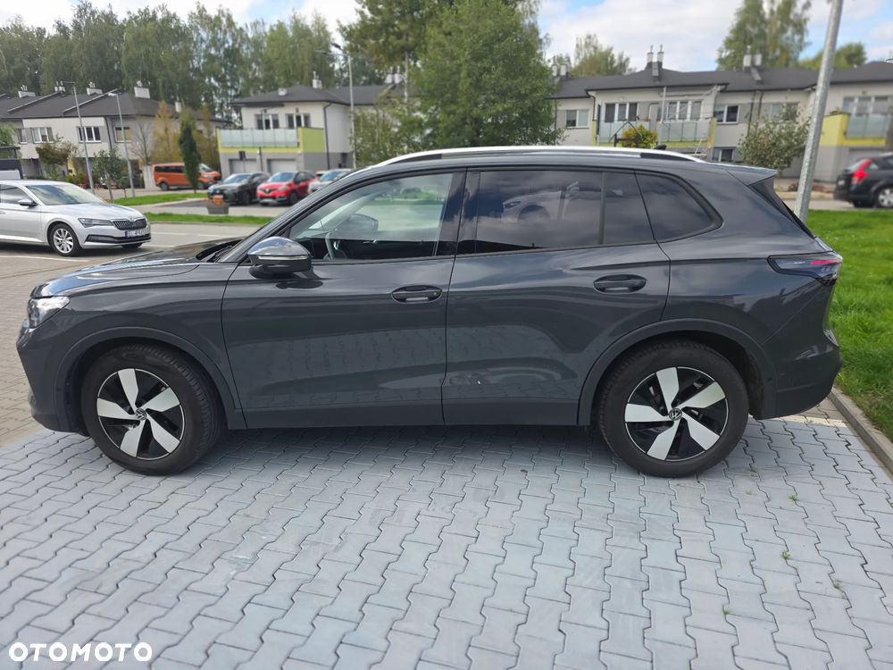 Volkswagen Tiguan - 6