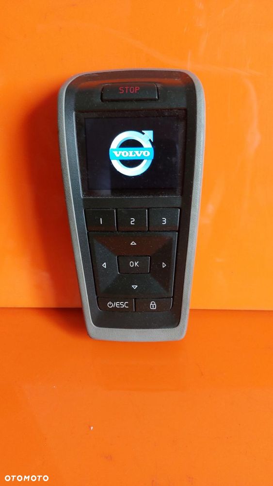 VOLVO FH4- PILOT STEROWANIA PODUSZEK ZDALNY - 1