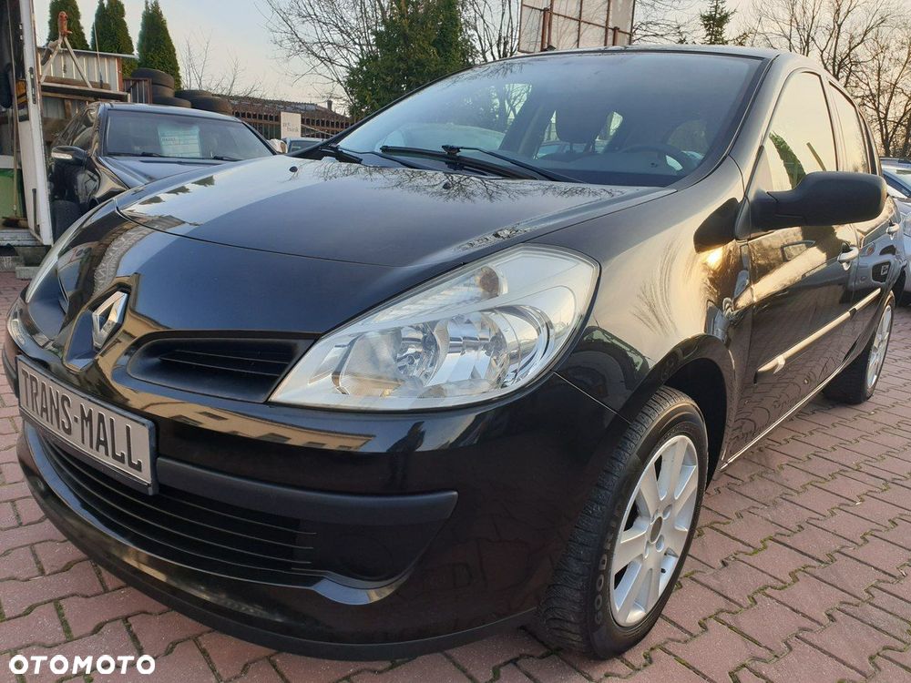 Renault Clio - 1