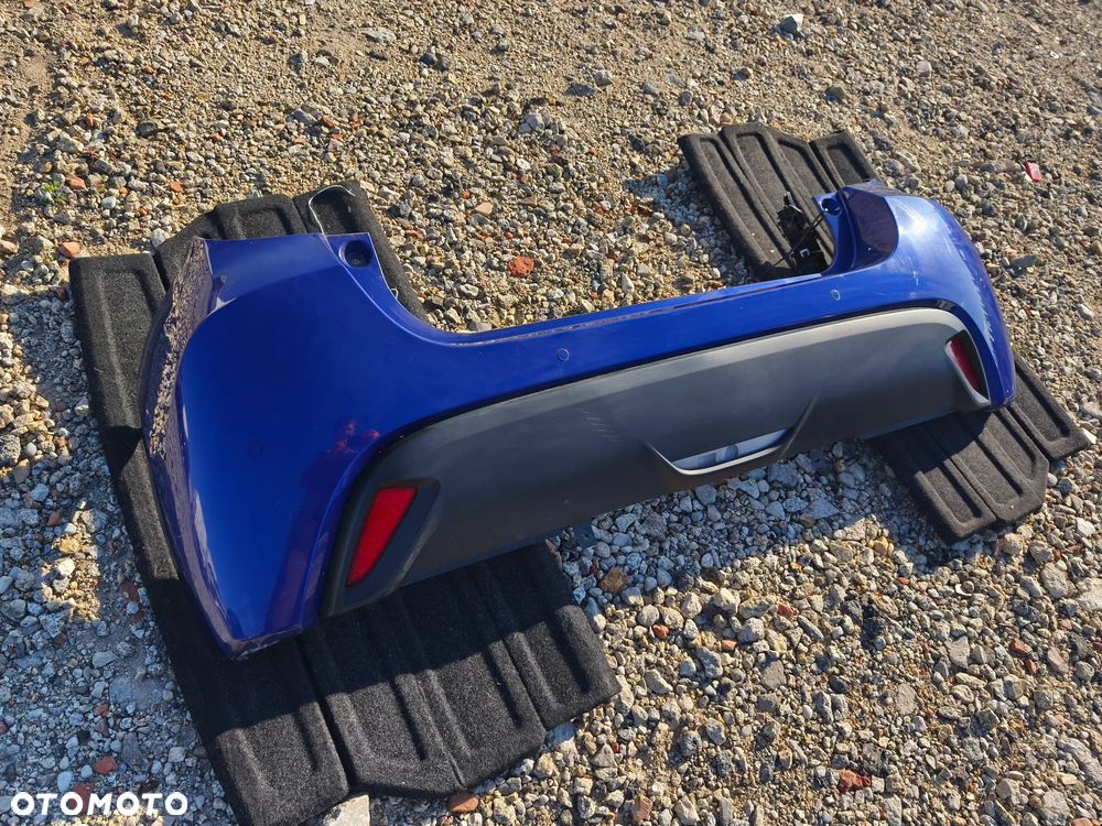 ZDERZAK TYŁ TYLNY KOMPLETNY 8W7 TOYOTA YARIS IV - 5