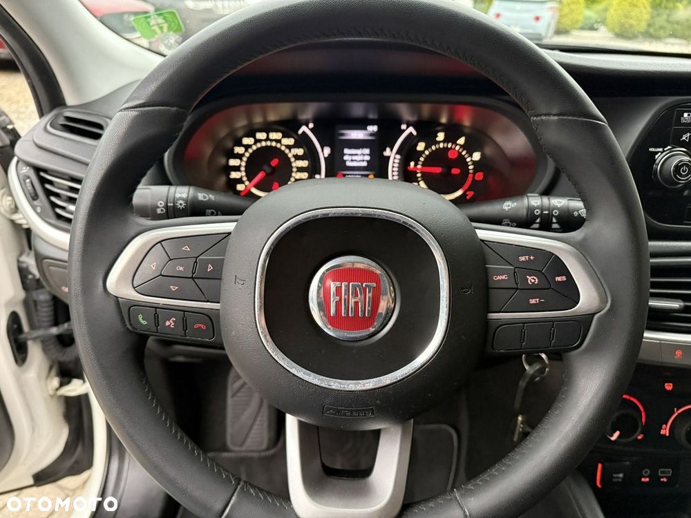Fiat Tipo 1.4 T-Jet Easy - 16