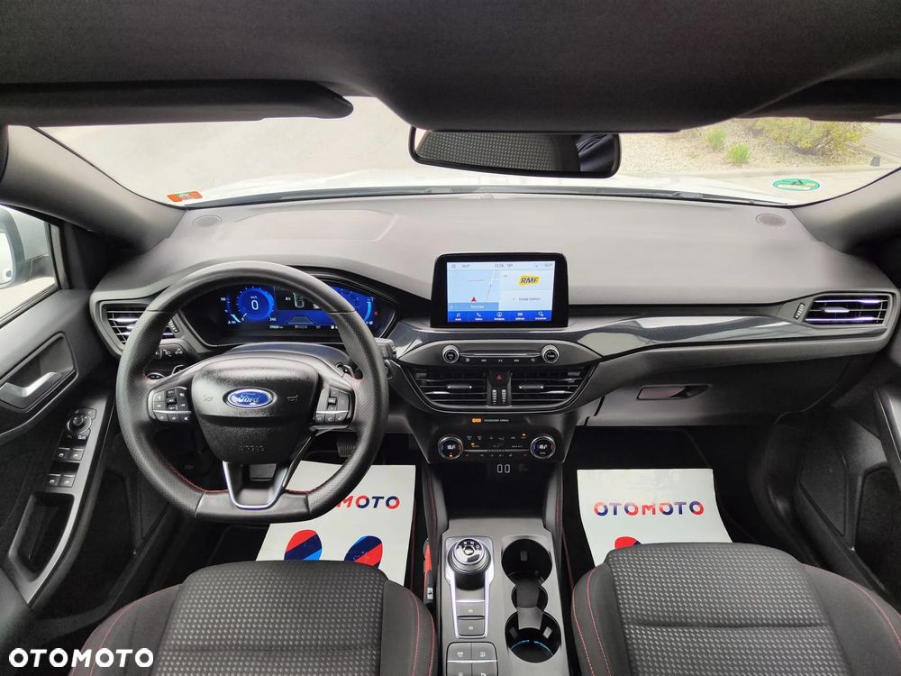 Ford Focus 1.5 EcoBoost Start-Stopp-System ST-LINE X - 16