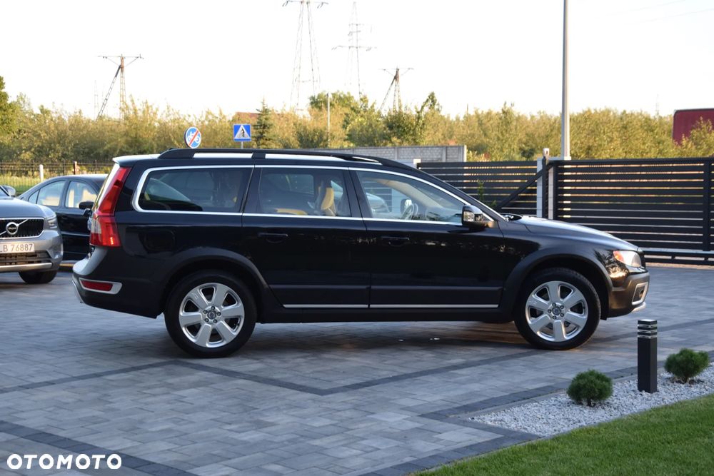 Volvo XC 70 D5 AWD Summum - 11