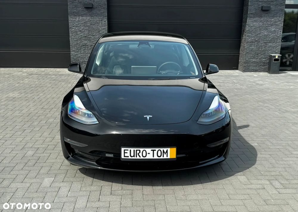 Tesla Model 3 Langstreckenbatterie Allradantrieb Dual Motor - 11