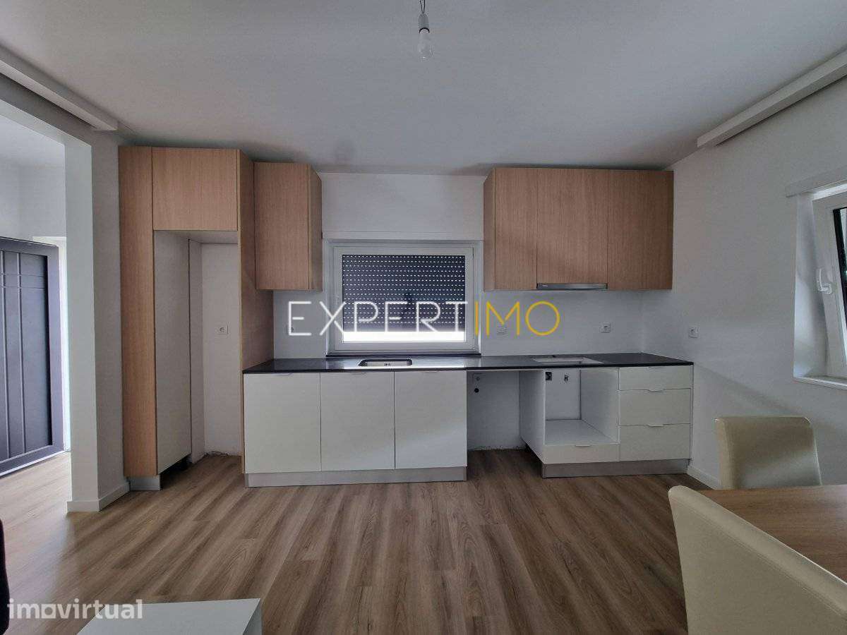 Apartamento T2 - Grande imagem: 2/14
