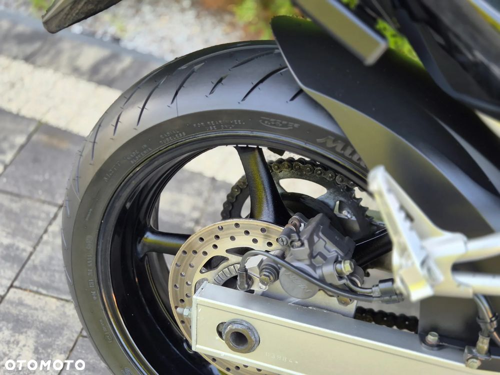 Yamaha FZ6 - 11