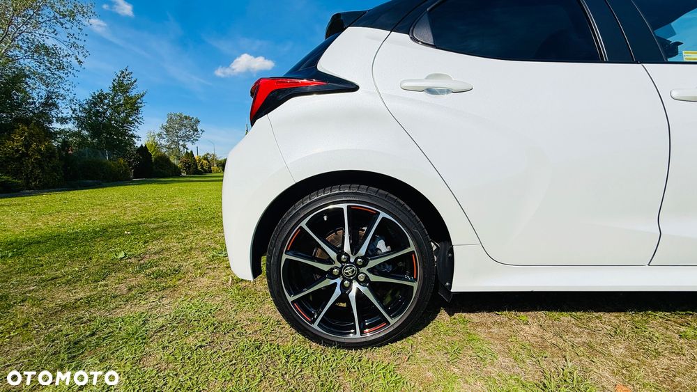 Toyota Yaris - 24