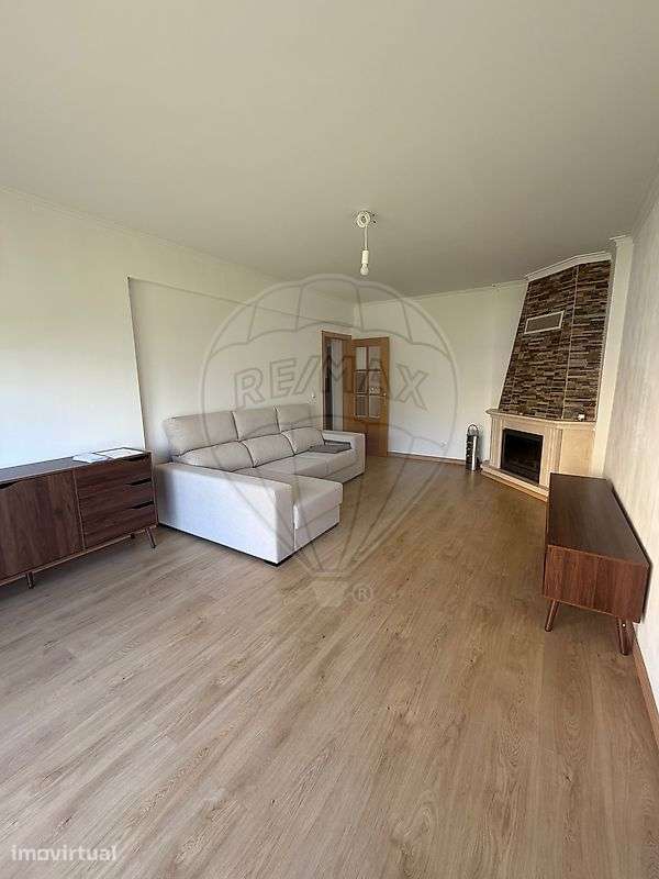 Apartamento T2 para arrendamento - Grande imagem: 2/14
