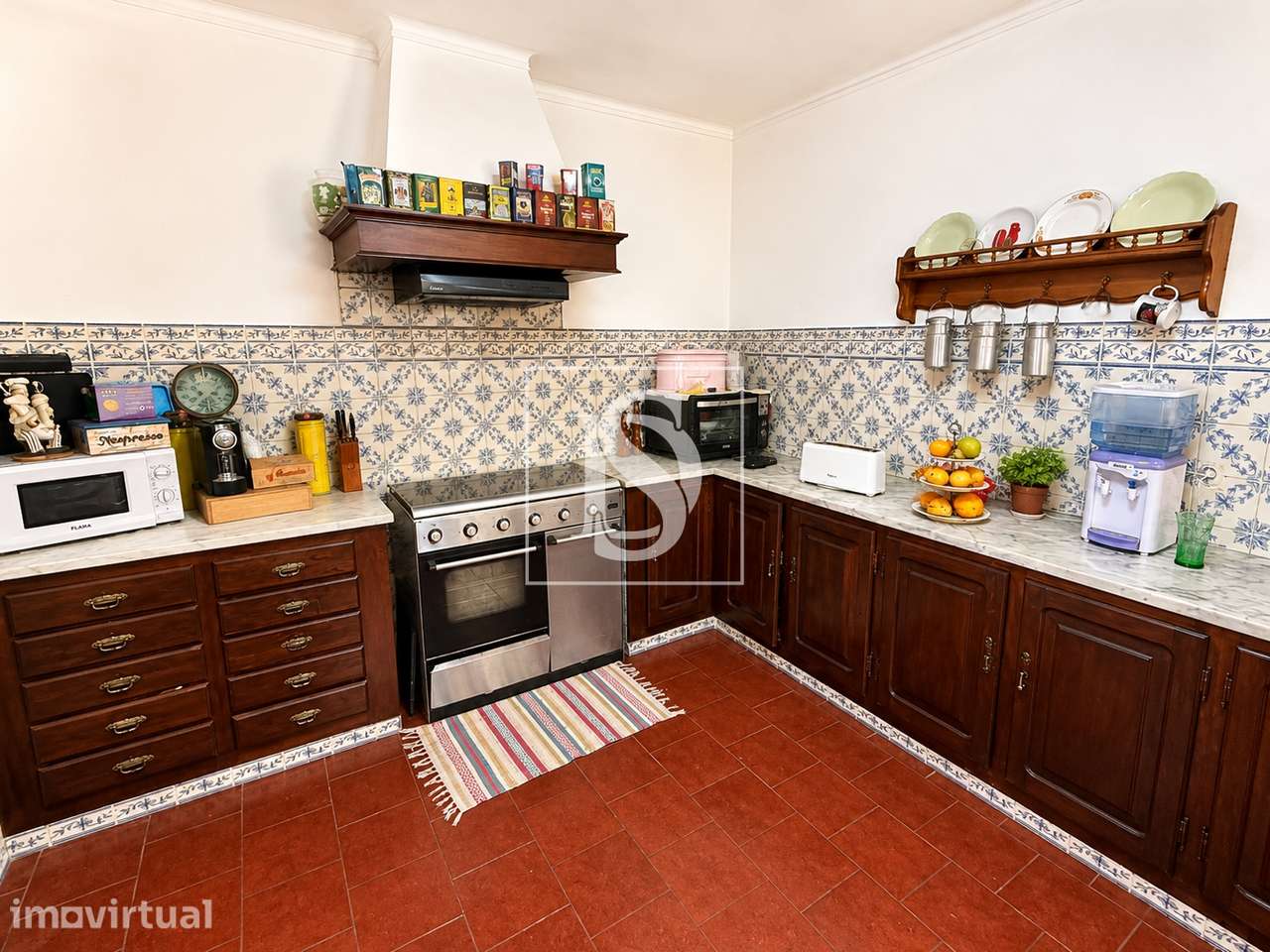 Moradia T4 com Garagem e Terreno de 875 m² na Golegã - Grande imagem: 4/23