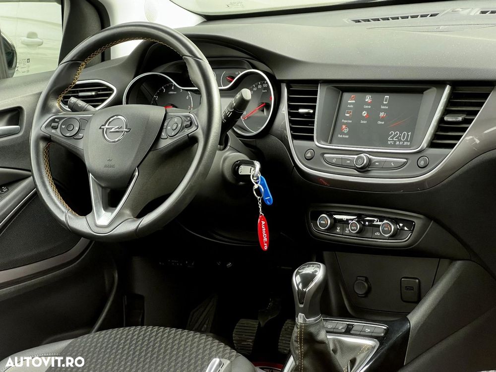 Opel Crossland - 8