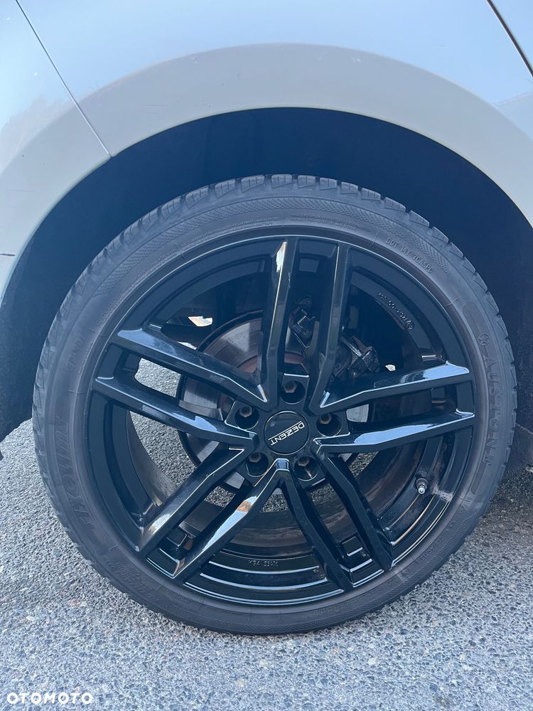 Volkswagen Golf 1.6 TDI BlueMotion Comfortline - 31