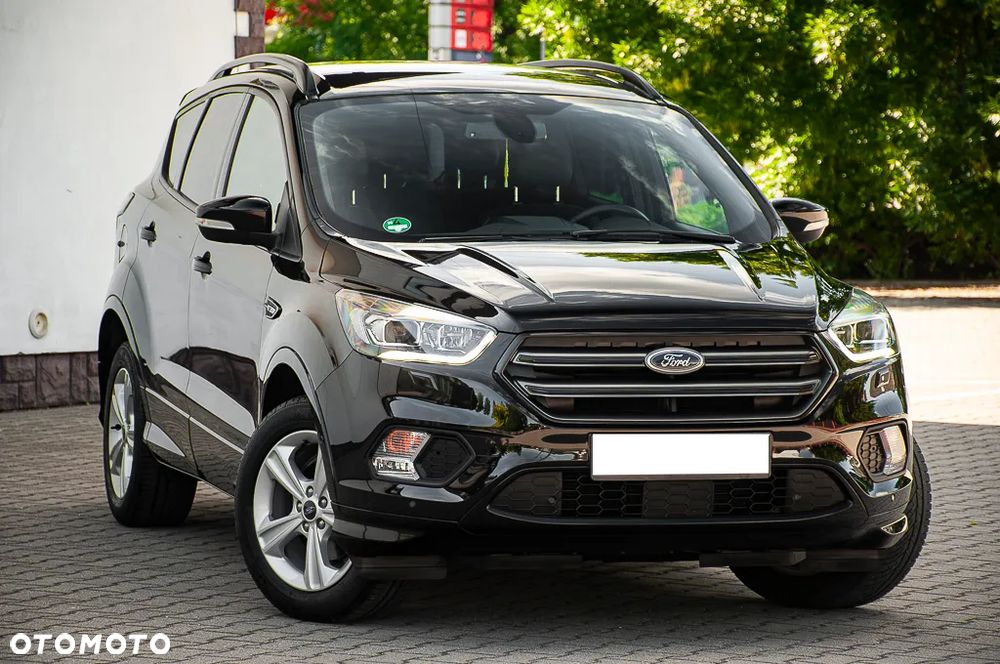 Ford Kuga 1.5 EcoBoost 2x4 ST-Line - 1