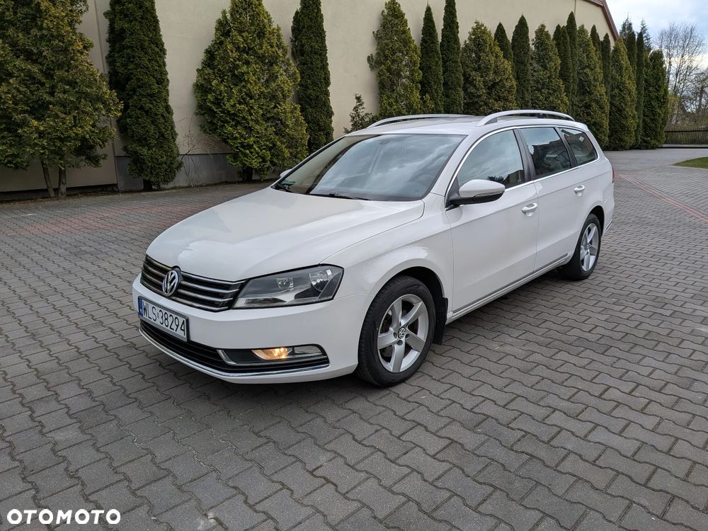 Volkswagen Passat - 1