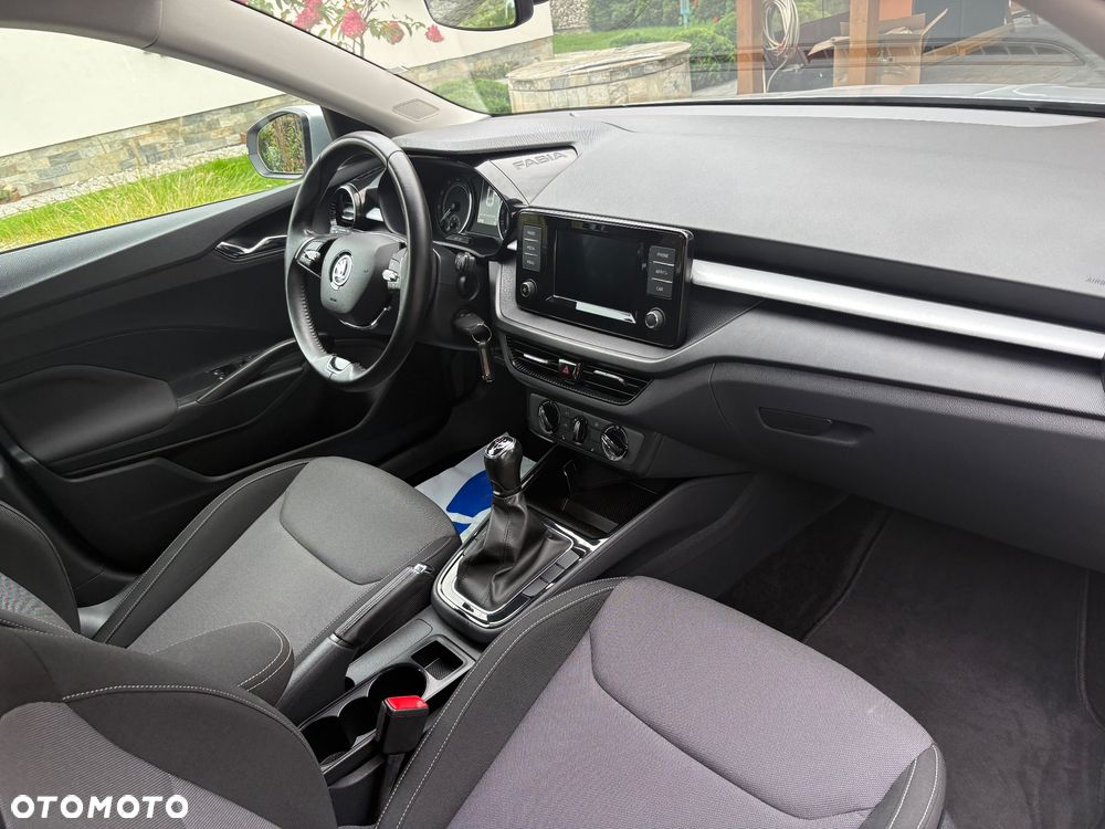 Skoda Fabia - 8