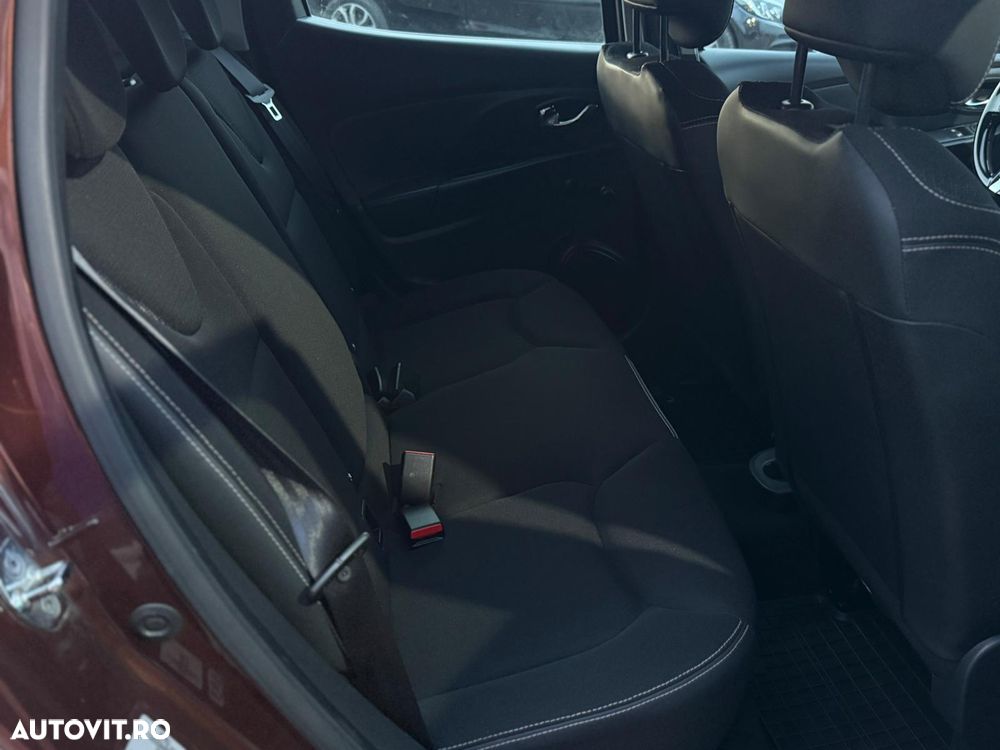 Renault Clio - 15