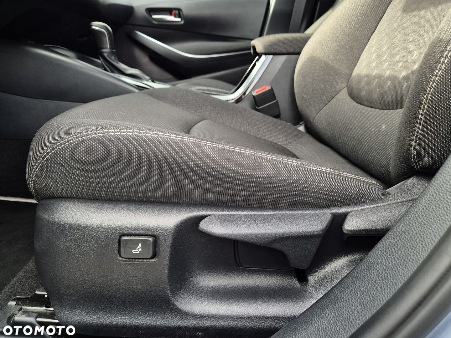 Toyota Corolla 1.8 Hybrid Style - 9