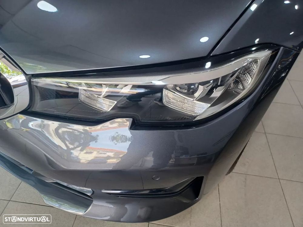 BMW 330 e Corporate Edition Auto - 30