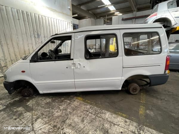 Para Peças Nissan Vanette Cargo Caixa (Hc 23) - 2