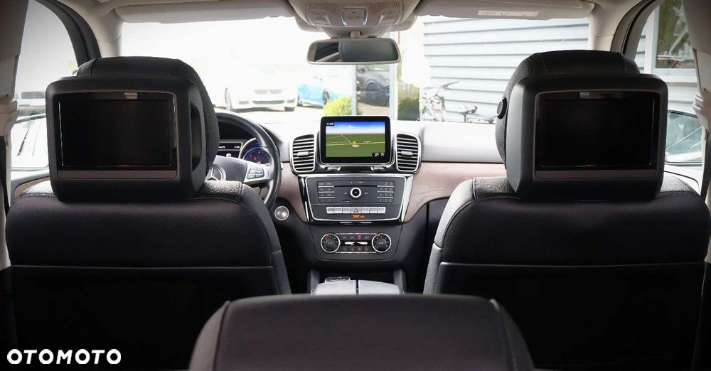 Mercedes-Benz GLE - 21