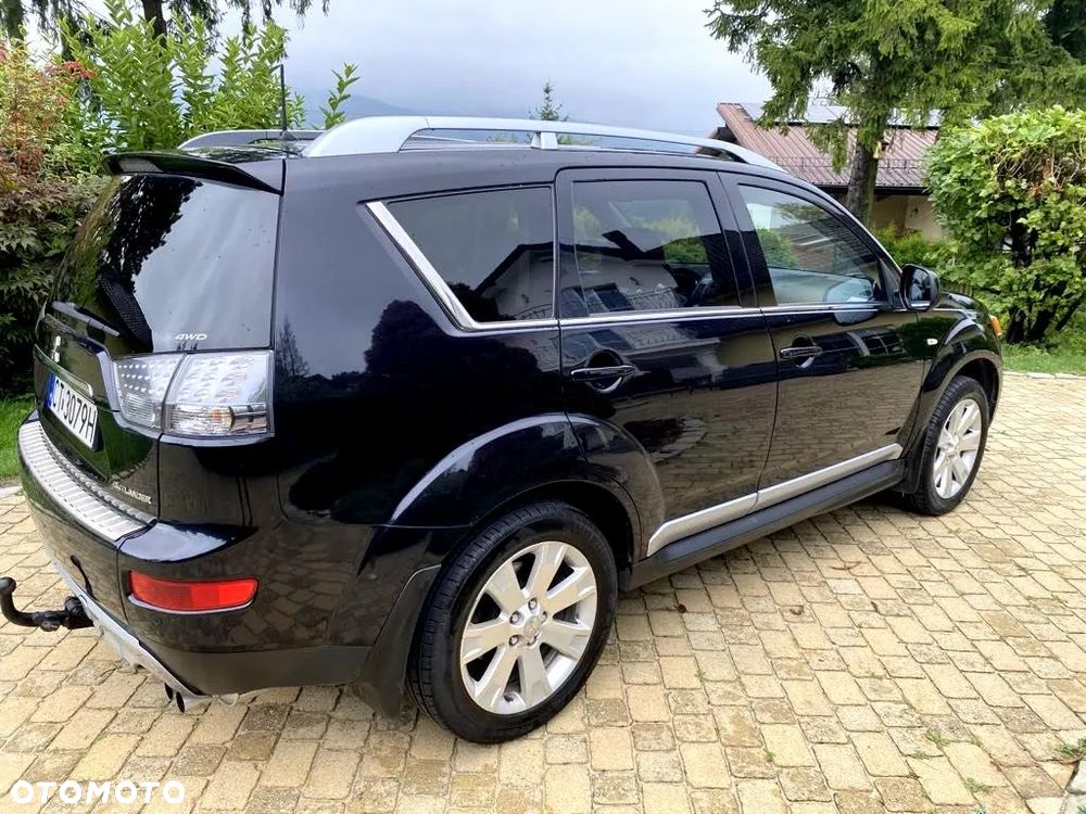Mitsubishi Outlander 2.0 DID Instyle NAVI - 20