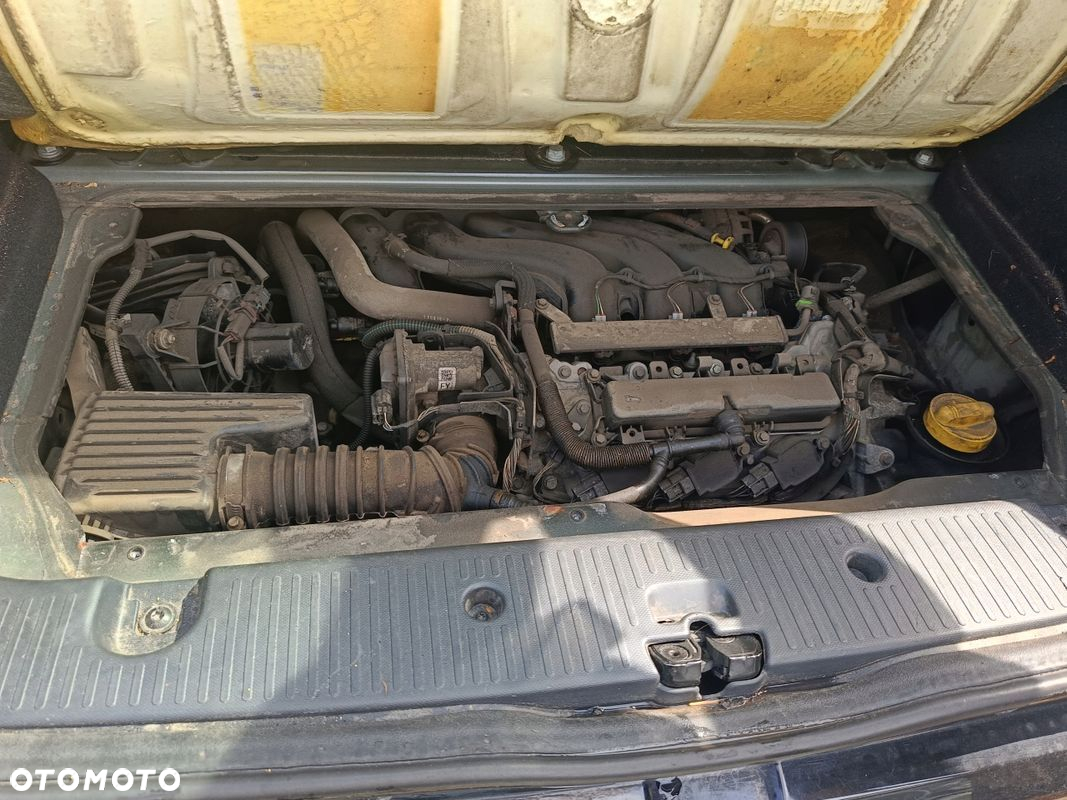 RENAULT TWINGO III ŚRODKOWA KRATKA ZDERZAKA PRZÓD - 5