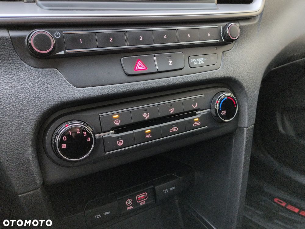 Kia Ceed 1.4 S - 12