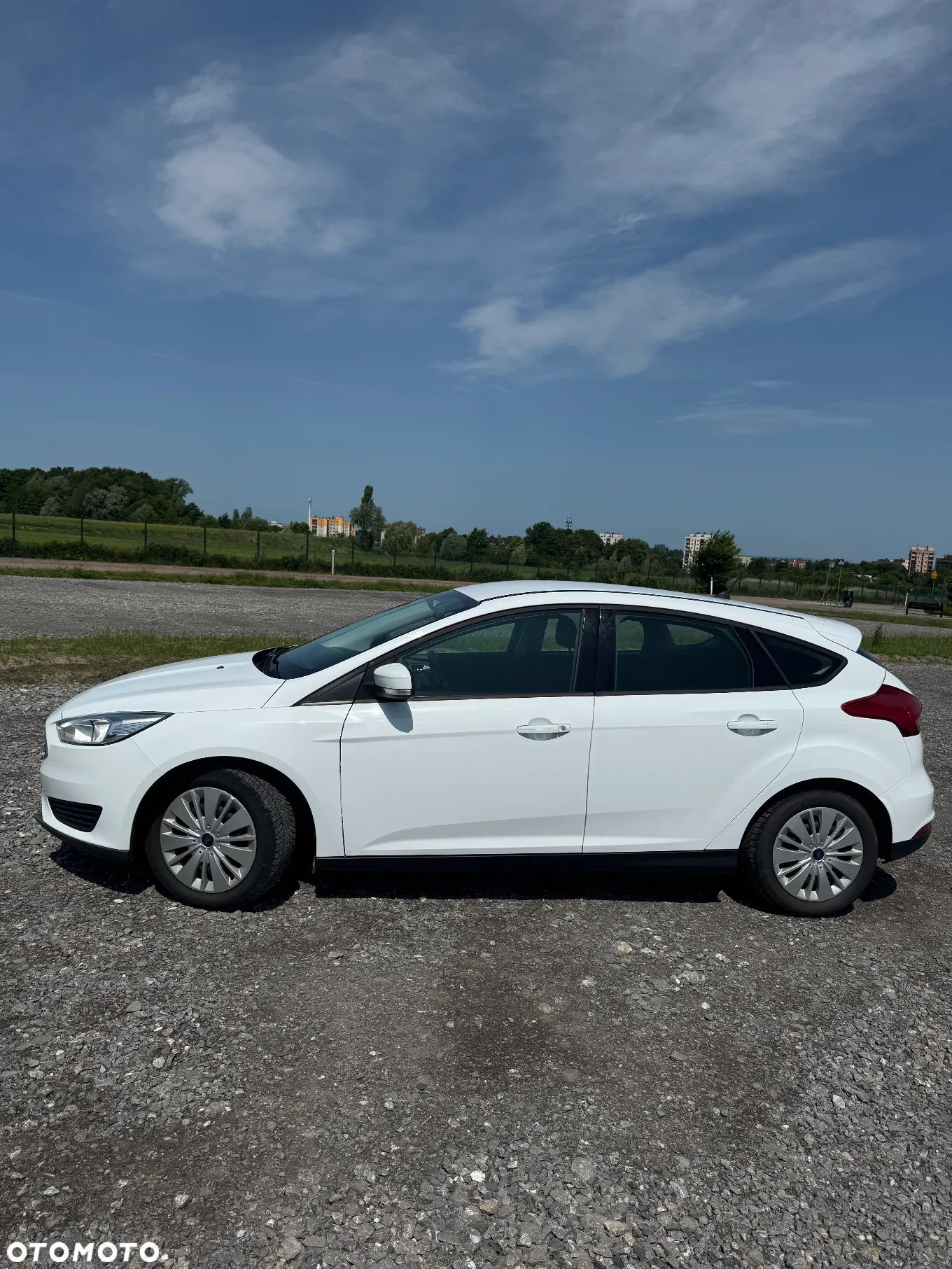 Ford Focus 1.0 EcoBoost Start-Stopp-System COOL&CONNECT - 2