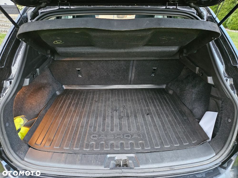 Nissan Qashqai 1.6 dCi 4x4 Tekna S&S - 16