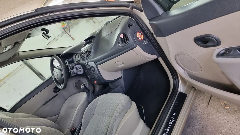 Renault Clio 1.5 dCi Extreme - 10