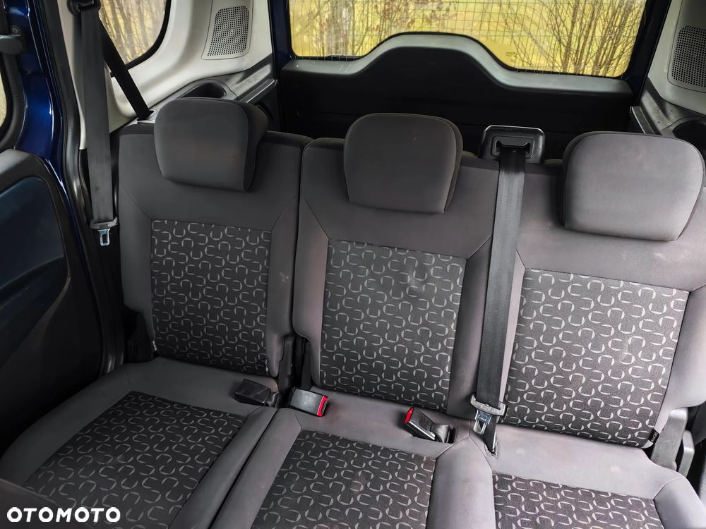 Fiat Doblo - 8