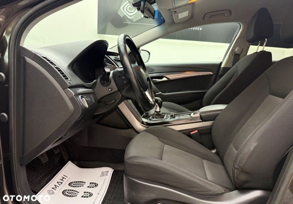 Hyundai i40 1.6 GDI Comfort + - 24