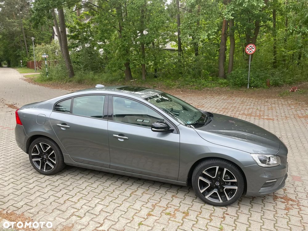 Volvo S60 T5 Drive-E Dynamic Edition (Momentum) - 5
