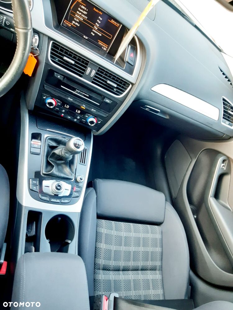Audi A4 Limousine - 17