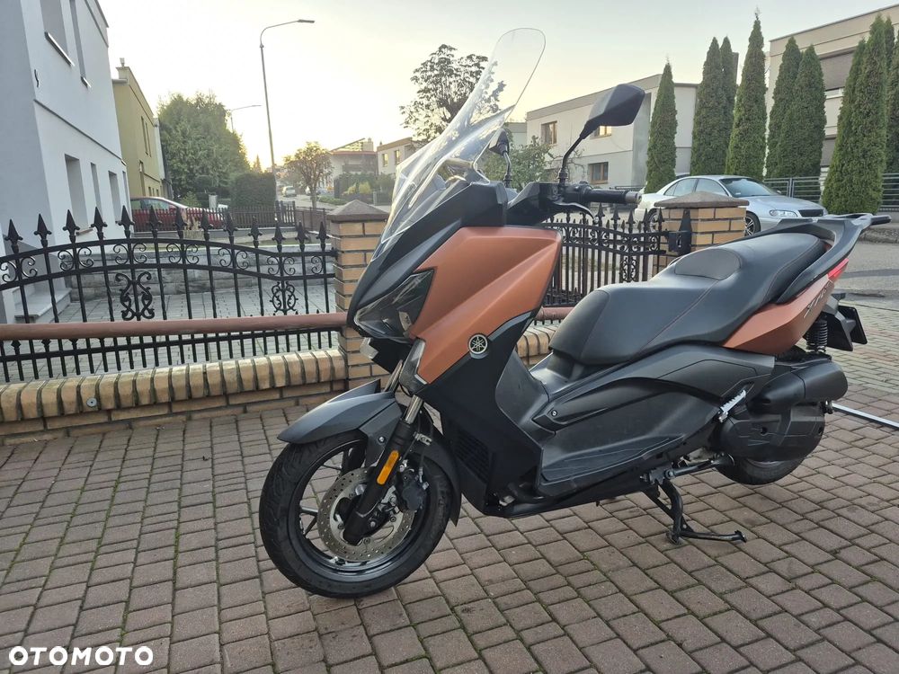 Yamaha X-max - 3