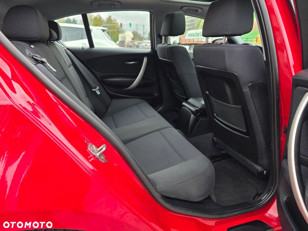 BMW Seria 1 118i Edition Sport - 15