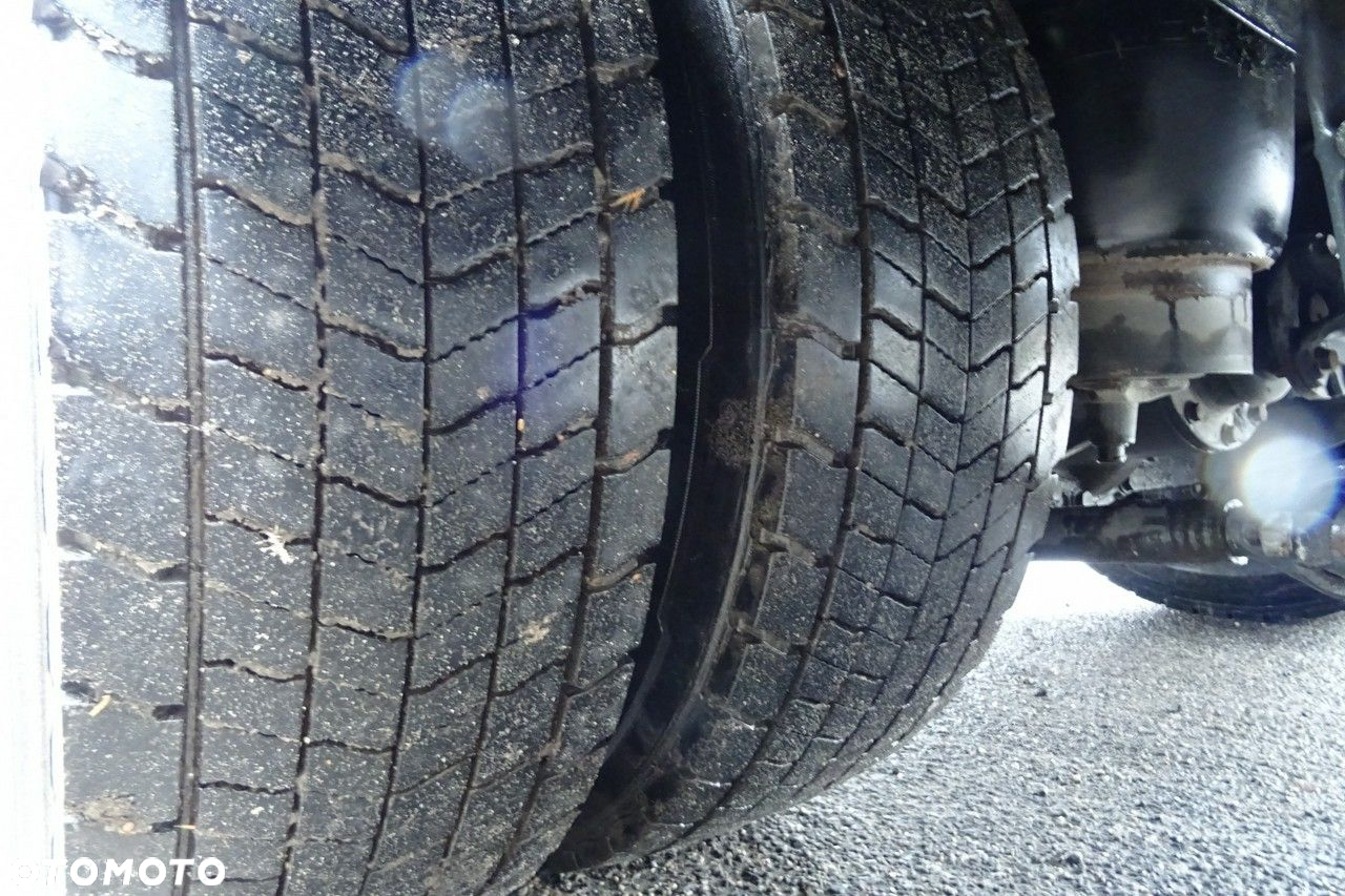 DAF CF 250 Euro 6 burto - firanka z windą,706 tys.km ! sprowadzony - 17
